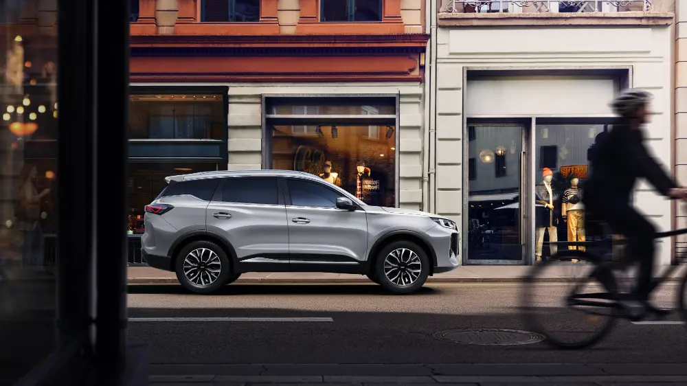 noul chery tiggo 7 HEV adaptare inteligenta trafic urban pur electric chery romania